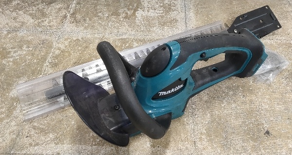 マキタ(makita) 充電式生垣バリカン 400mm 18V バッテリ・充電器別売 MUH404DZ ジャンク品です_画像1