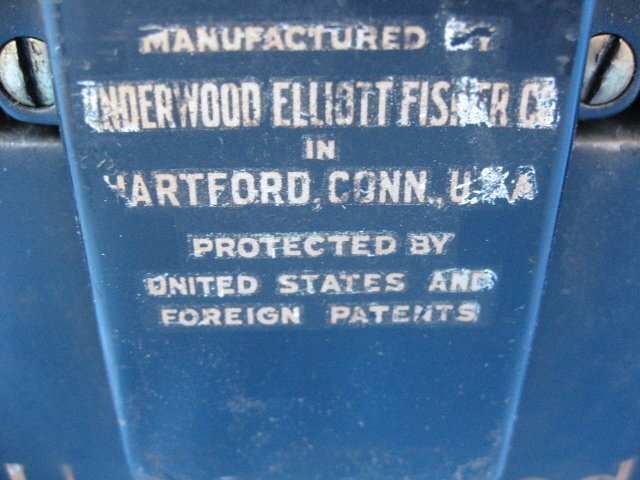 UNDERWOOD under wood typewriter antique interior period thing that time thing present condition goods 