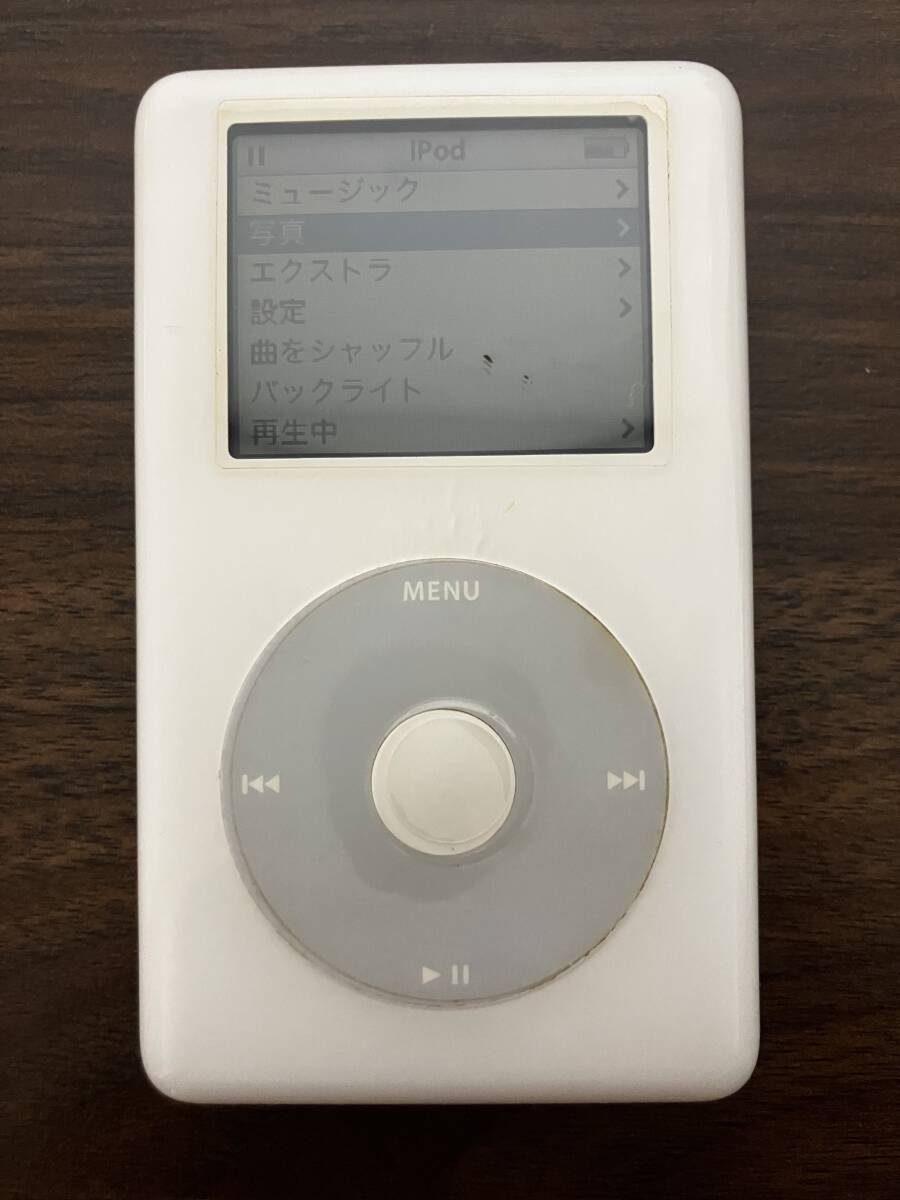 iPod classic A1136 60GB 第5世代 本体と充電器_画像2