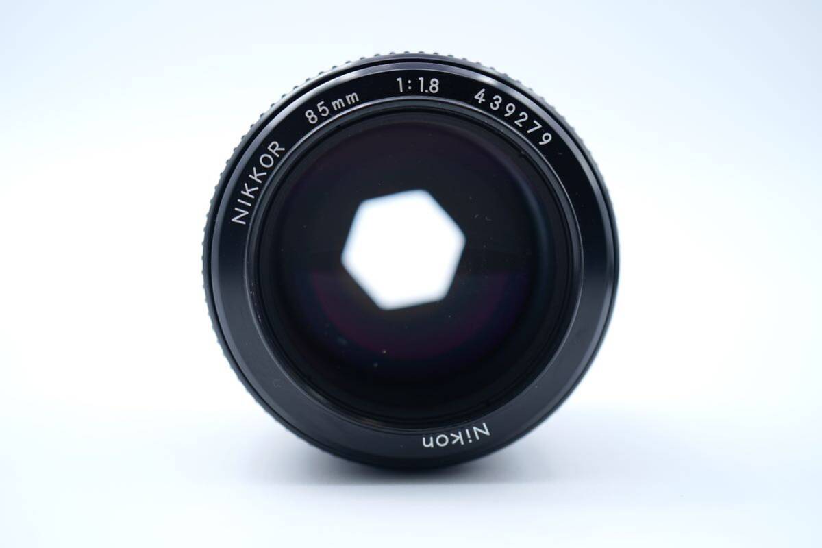 Nikon ニコン NIKKOR 85mm 1:1.8 レンズ 現状品_画像2