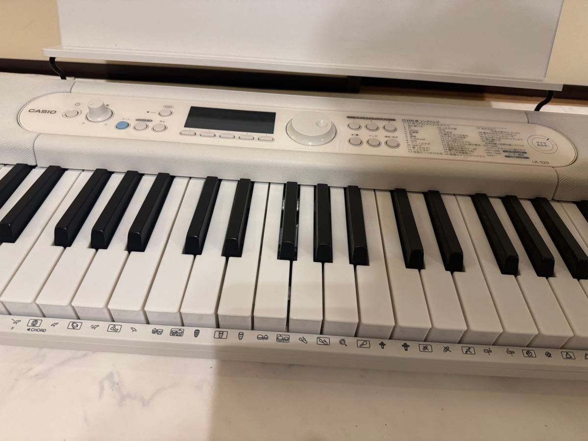 CASIO カシオ  LK-520 キーボード 電子ピアノ 光ナビゲーション