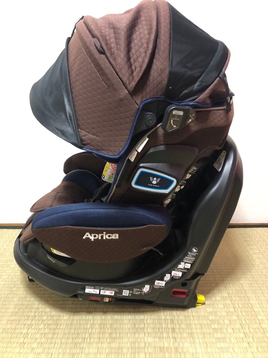 Aprica フラディアグロウ ISOFIX プレミアム  360° セーフティ チャイルドシート