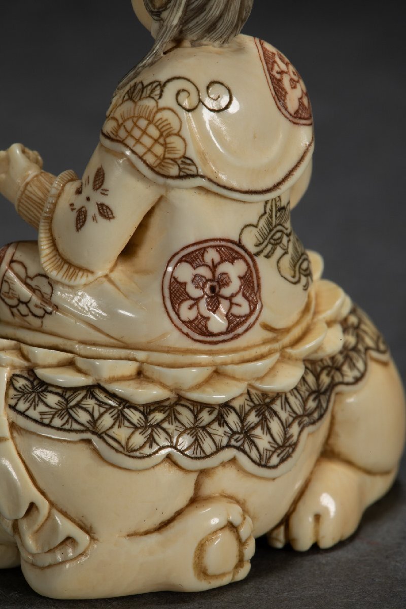 [. old .]. famous auction buying go in Edo ~ Meiji era thing Special kind white material .. bodhisattva . netsuke .. thing gorgeous core charge use antique goods old fine art 0508-S35