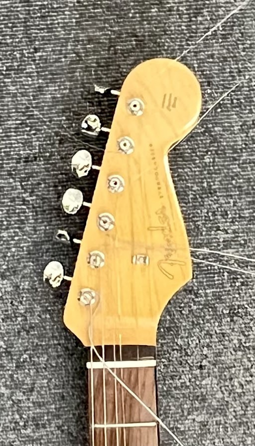 【JBI 5363】 1円～ Fender フェンダー ストラトキャスター エレキギター 日本製 Japan ソフトケース付き 保管品 ジャンク 中古 現状品の画像4