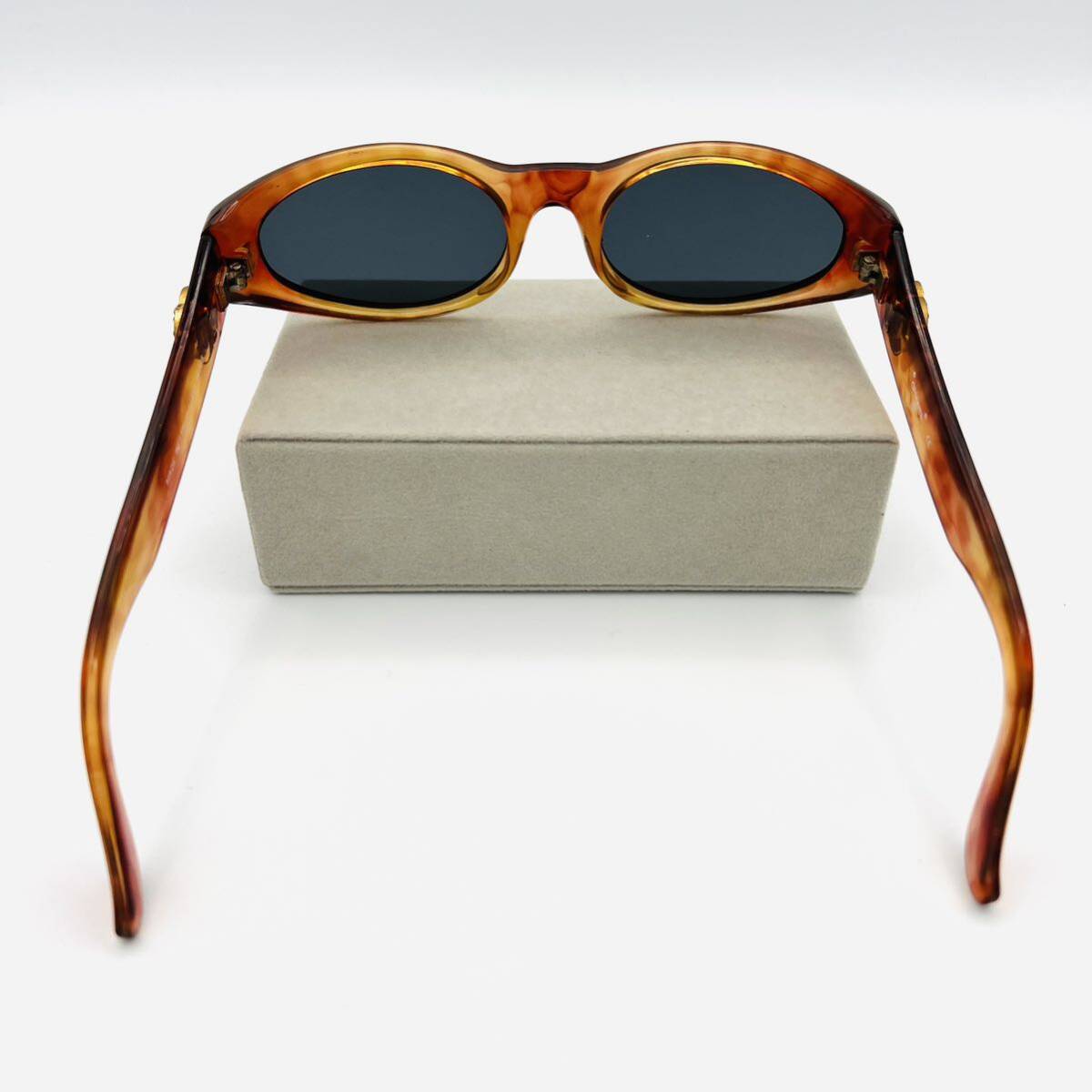 CHANEL Chanel here Mark sunglasses glasses glasses rhinestone case attaching 