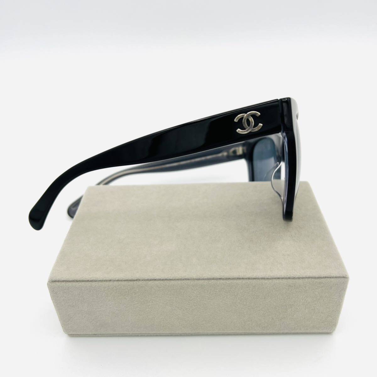 CHANEL シャネル サングラスケース メガネケース ファッション小物 CHANEL シャネル サングラスケース メガネケース ファッション小物