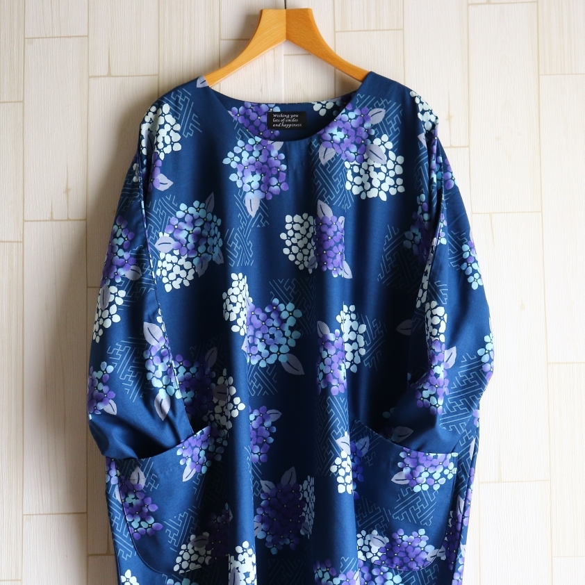 紫陽花 ワンピース ポケット付き 紺色 ネイビー和柄 あじさい 花柄 綿100 大きいサイズハンドメイドの画像3