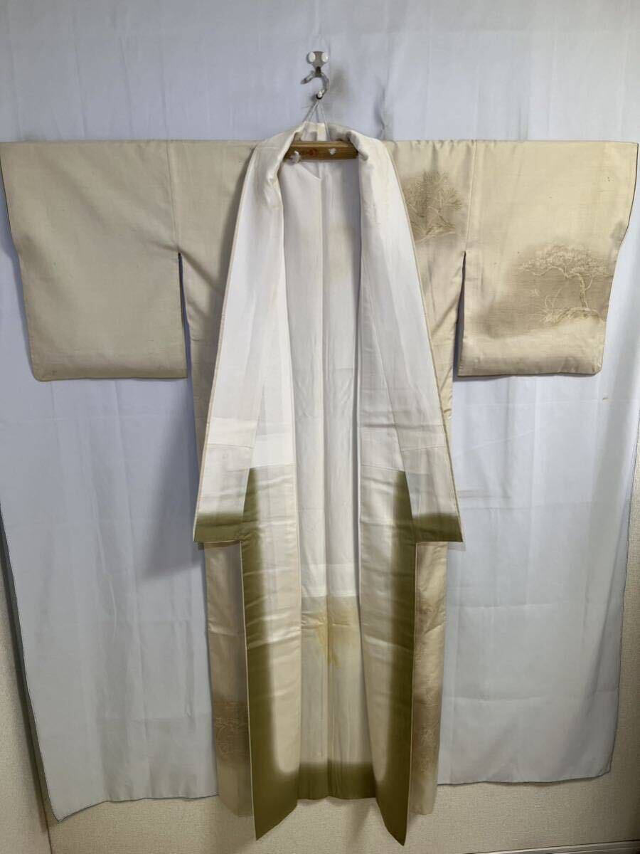  pongee silk middle . temple . inside . two bokashi pine. tree beige ground kimono Japanese clothes Japanese clothes kimono ko-te remake dyeing change costume general merchandise shop high class 