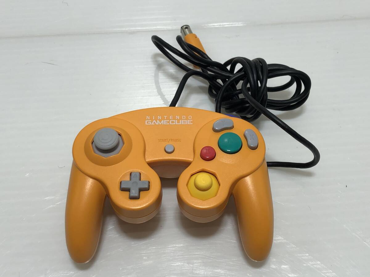 8088*NINTENDO GAME CUBE Game Cube DOL-001 silver storage bag attaching DOL-003 controller orange DOL-002 photograph addition have *D1