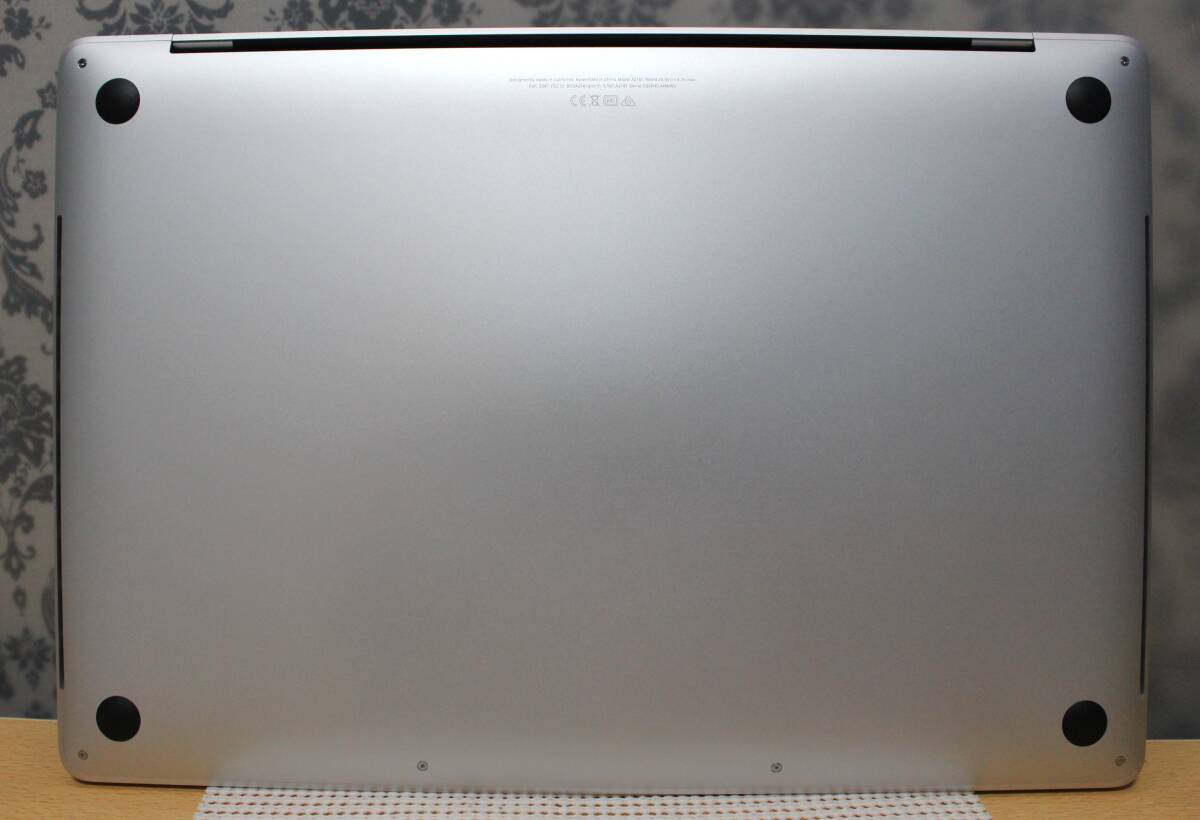 ◆美品★MacBook Pro 16in 2019 【Sonoma】★i9‐2.4Ghz 2TB/32GB◆シルバーの画像4