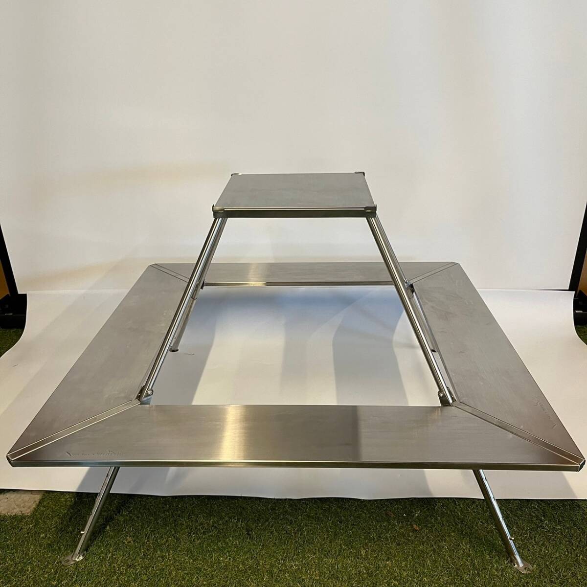 tentmark DESIGNS(テンマクデザイン)×ウィンナーウェル　ウッドストーブテーブル　耐荷重:10kg(テーブル)、20kg(上段スクエアスペース)_画像2