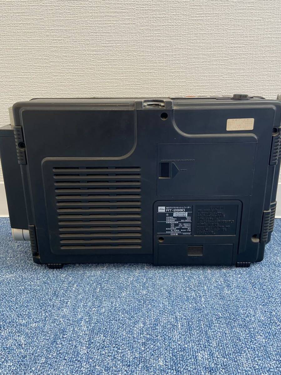 東芝 ラジオカセットレコーダー ACTAS RT-2880 FM/SW/MW 3 BAND CASSETTE RECORDER ジャンクTOSHIBA 昭和レトロ アンティーク ジャンク品_画像3