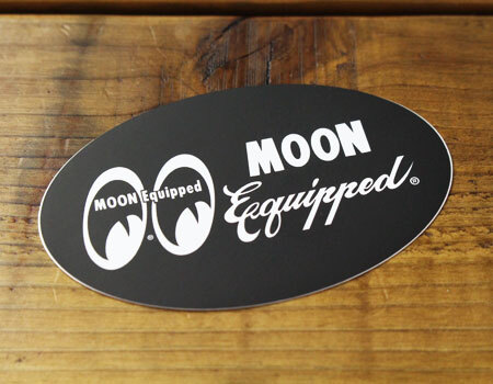 ムーンアイズ ステッカー 車 アメリカン おしゃれ バイク ヘルメット かっこいい ホットロッド MOONEYES MOON Equipped オーバル ブラック_画像2