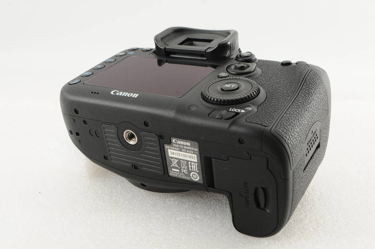 ★極美品★ Canon キヤノン EOS 7D MarkⅡマーク2 箱付き バッテリーグリップ付きの画像4