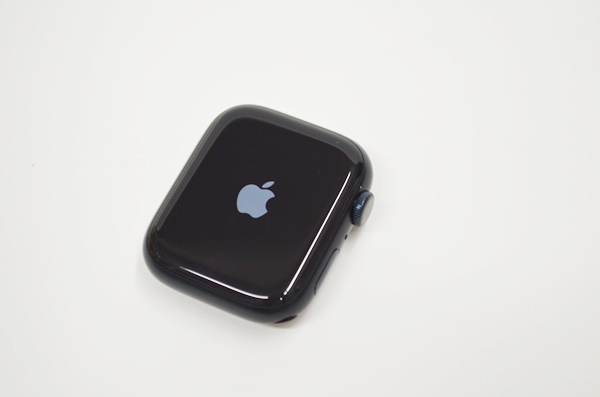 超美品 apple アップル Apple Watch 9 GPSモデル 45mm MR9A3J/A ミッドナイト アルミ A2980_画像2