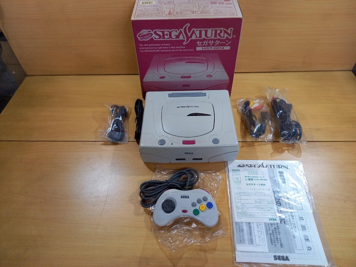 SEGA SEGASATURN HST-3220 箱　説明書付き　セガサターン_画像1