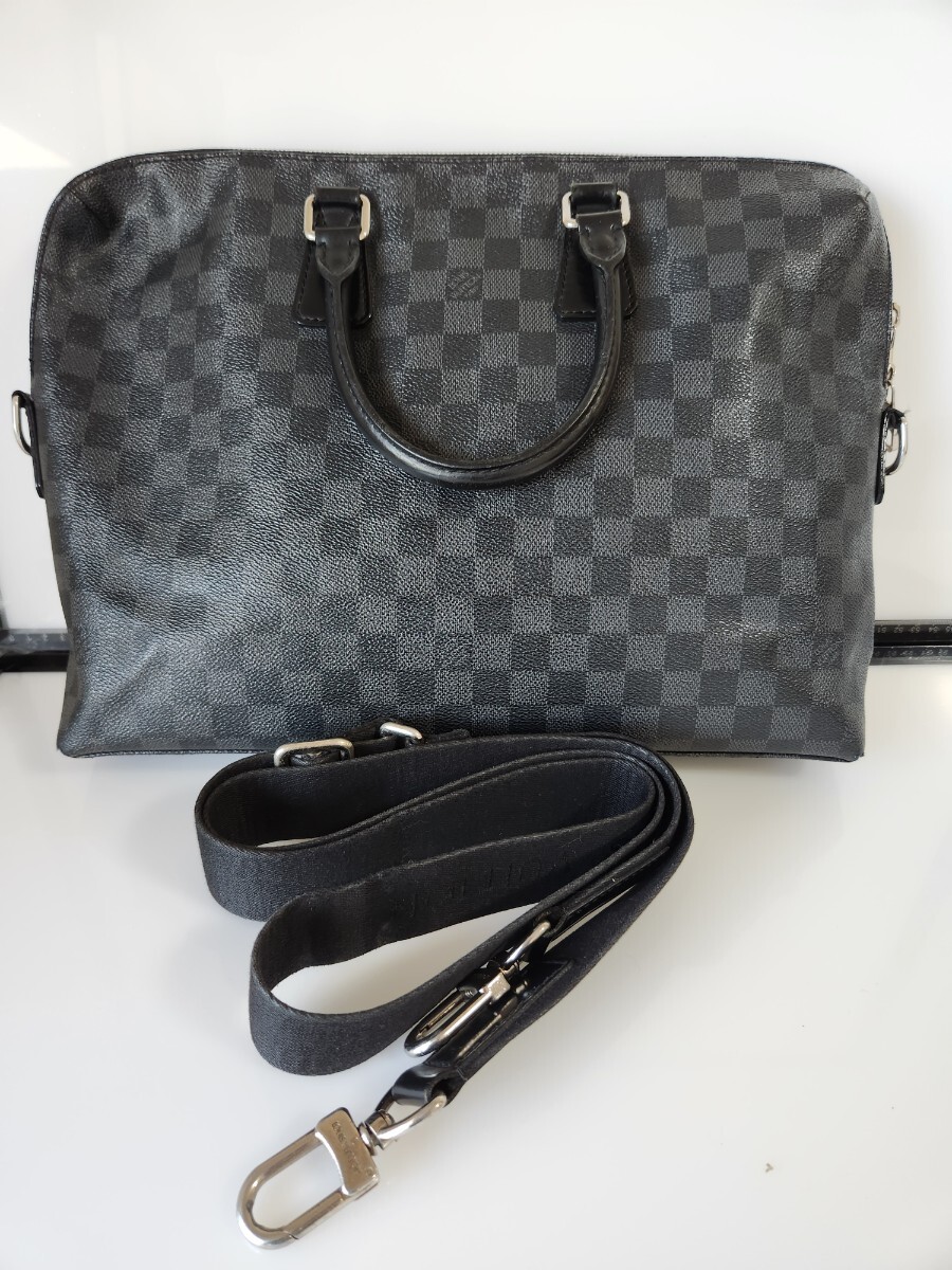 a58 美品　正規品　Louis Vuitton ルイヴィトンダミエグラフィット　ビジネスバッグ　ショルダー付　2way　メンズ　1円スタート_画像1