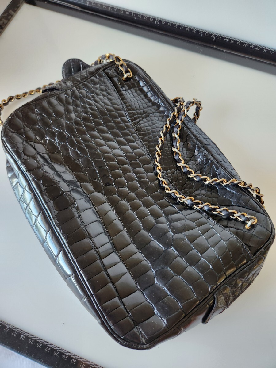 a61 正規品保証　CHANEL　シャネル　クロコ　チェーンショルダーバッグ　黒　1円スタート_画像1