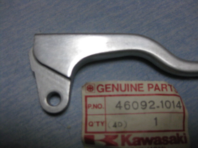**KX80 it seems brake lever part number 46092-1014 unused postage 180 jpy 