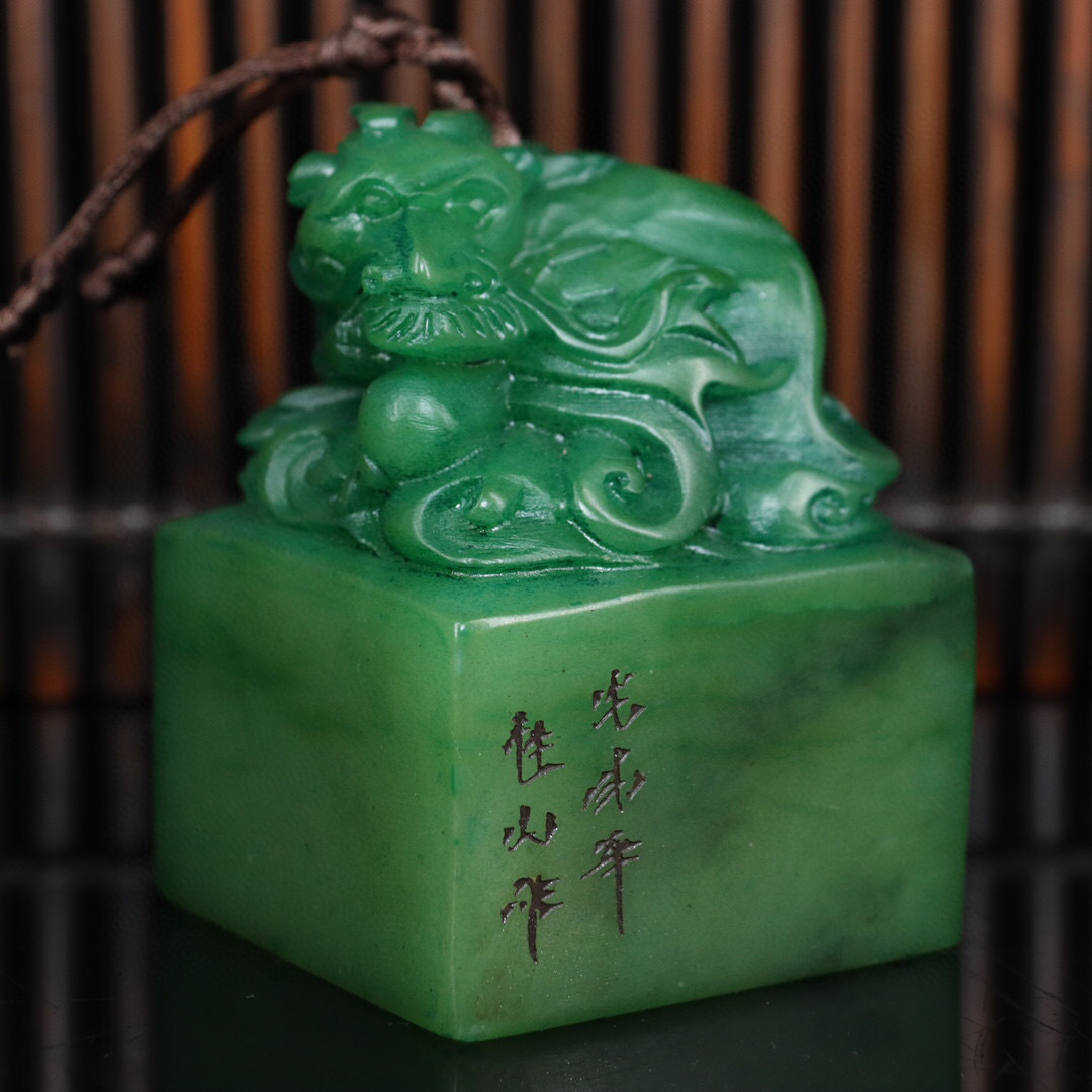 古寶奇蔵】寿山石・綠田黄石・細密彫・龍印章・置物・賞物・中国時代 古寶奇蔵】寿山石・綠田黄石・細密彫・龍印章・置物・賞物・中国時代