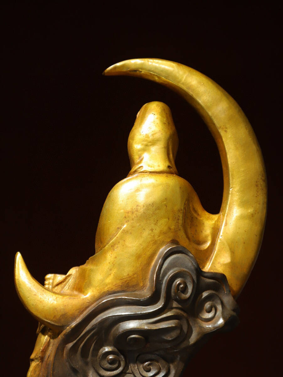 【古寶奇蔵】銅製・塗金・月亮觀音像・置物・賞物・中国時代美術_画像5