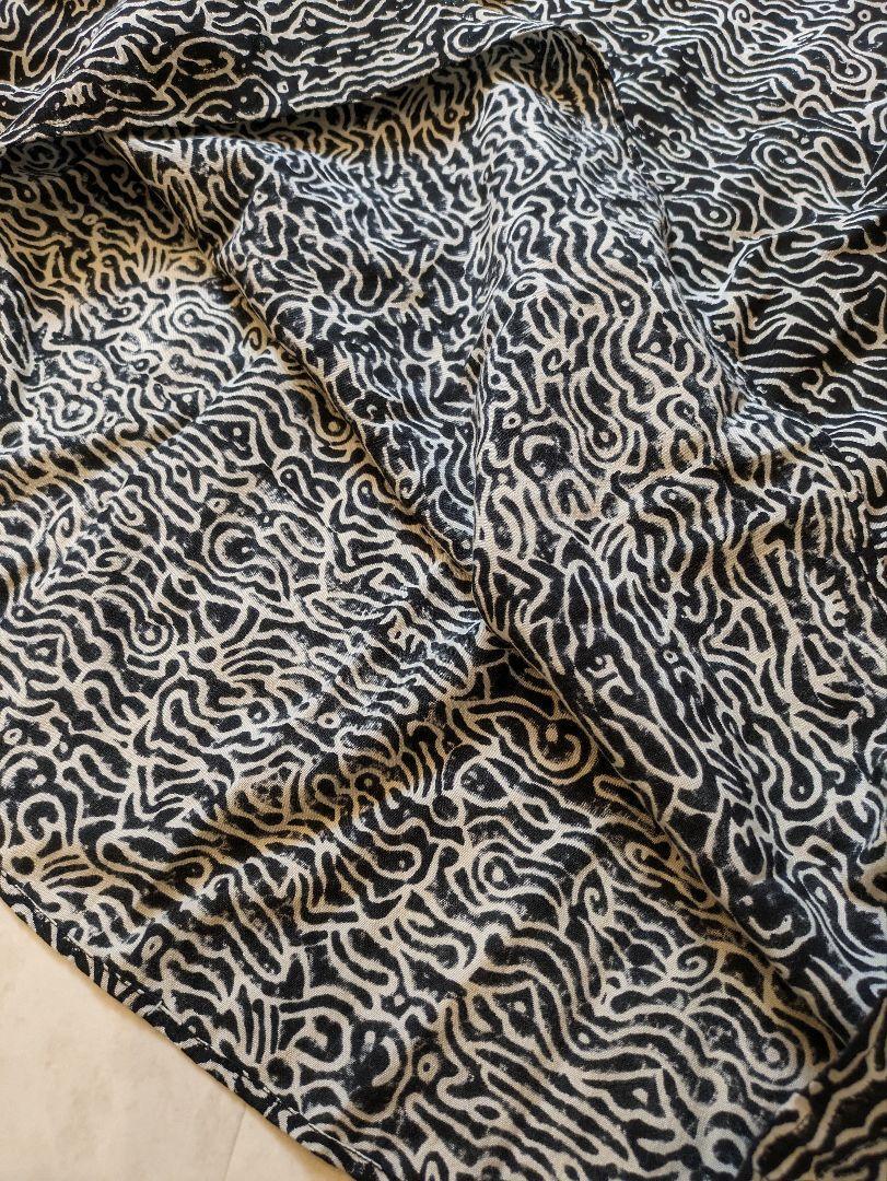  beautiful goods babaghuribabag-li pattern knees under skirt M Jurgen Lehl silk 