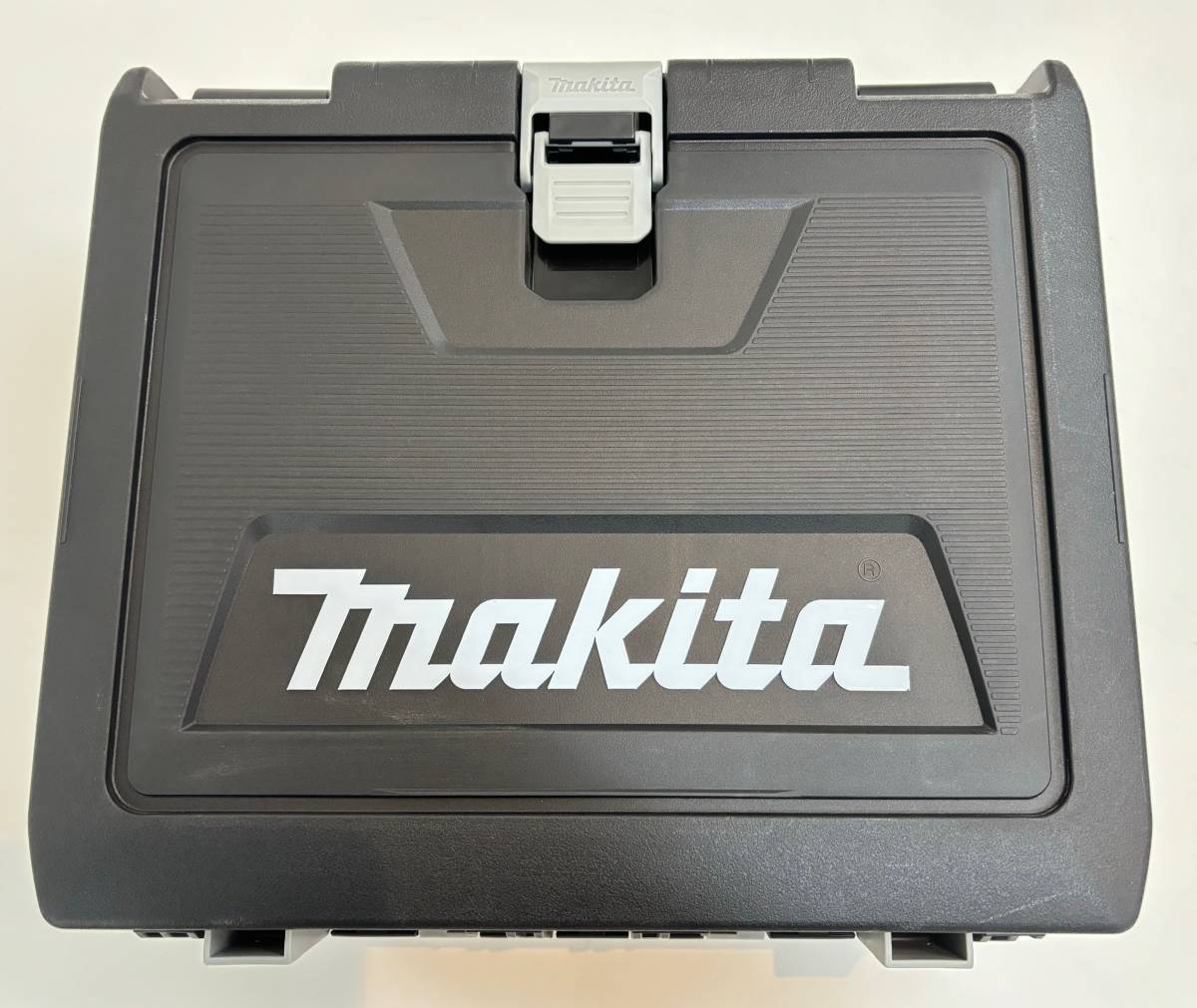 新品未使用品☆マキタ makita 充電式インパクトドライバ TD173DGXFY 6.0Ah 18V _画像3