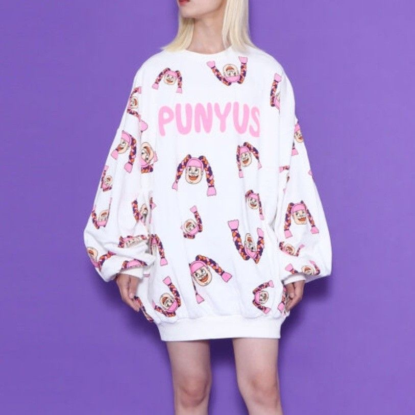新品 プニュズ スウェット PUNYUS トレーナー 直美ちゃん 総柄 新品 プニュズ スウェット PUNYUS トレーナー 直美ちゃん 総柄