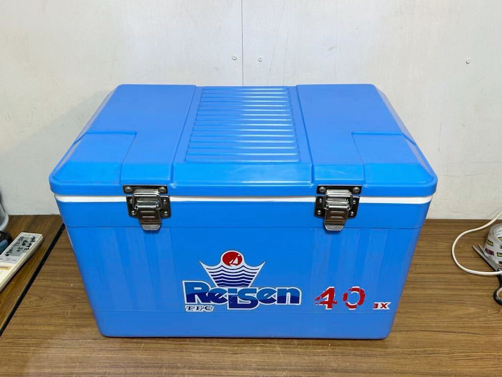 REISEN 40DXクーラーボックス 40L 大き目クーラーボックス (2Lのペットボトル6本が余裕で収納できます) 保冷 キャンプ アウトドア_画像1
