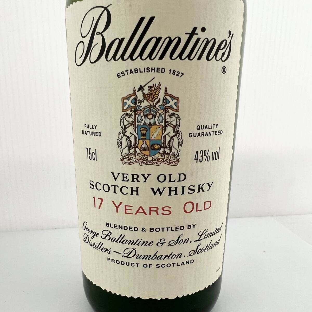 16002/【未開栓】Ballantine's VERY OLD SCOTCH WHISKY 17年 バランタイン スコッチウイスキー 750ml 43% 洋酒 箱付きの画像4