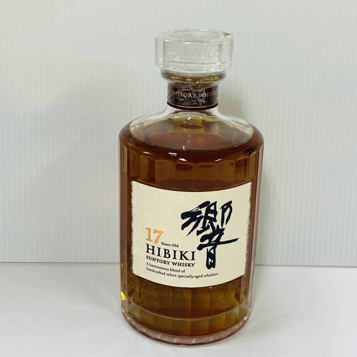 16025/[ not yet . plug ].17 year HIBIKI SUNTORY WHISKY Suntory whisky 700ml 43% foreign alcohol old sake box attaching 