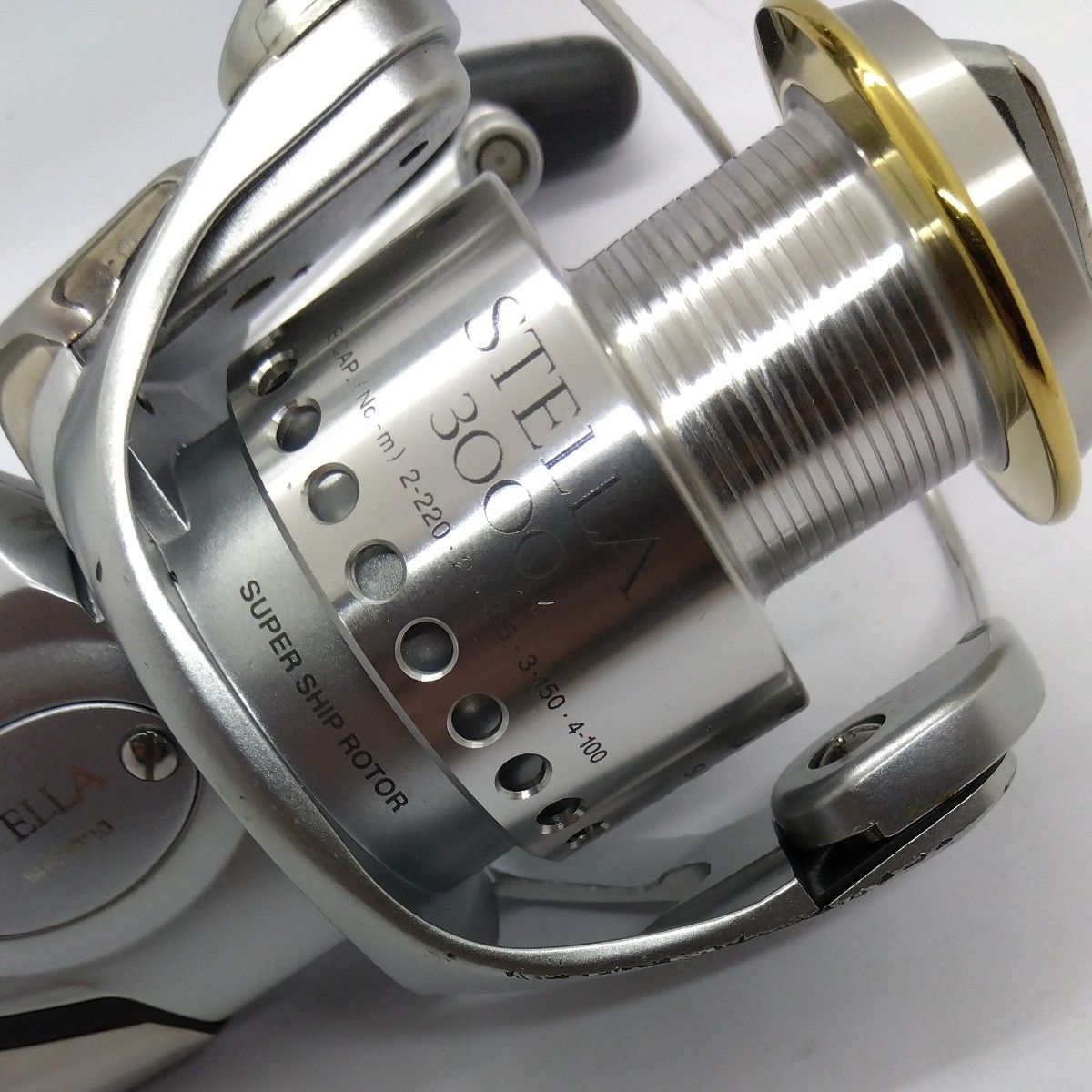 美品 シマノ 98ステラ3000 中古スピニングリール SHIMANO STELLA 美品 シマノ 98ステラ3000 中古スピニングリール SHIMANO STELLA