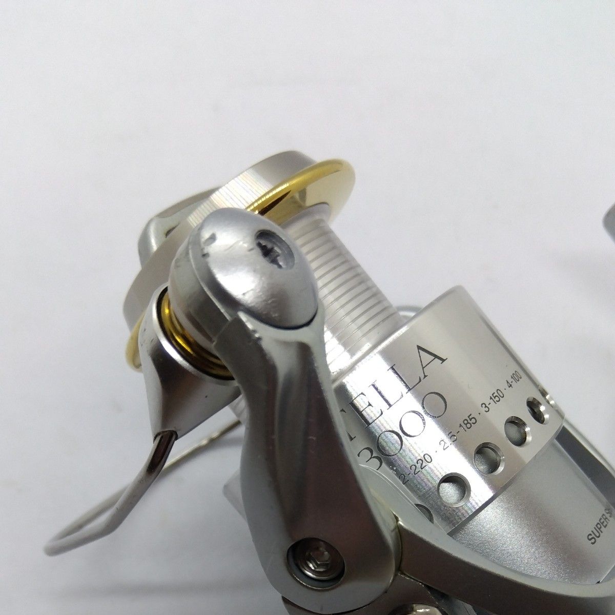 美品 シマノ 98ステラ3000 中古スピニングリール SHIMANO STELLA 美品 シマノ 98ステラ3000 中古スピニングリール SHIMANO STELLA