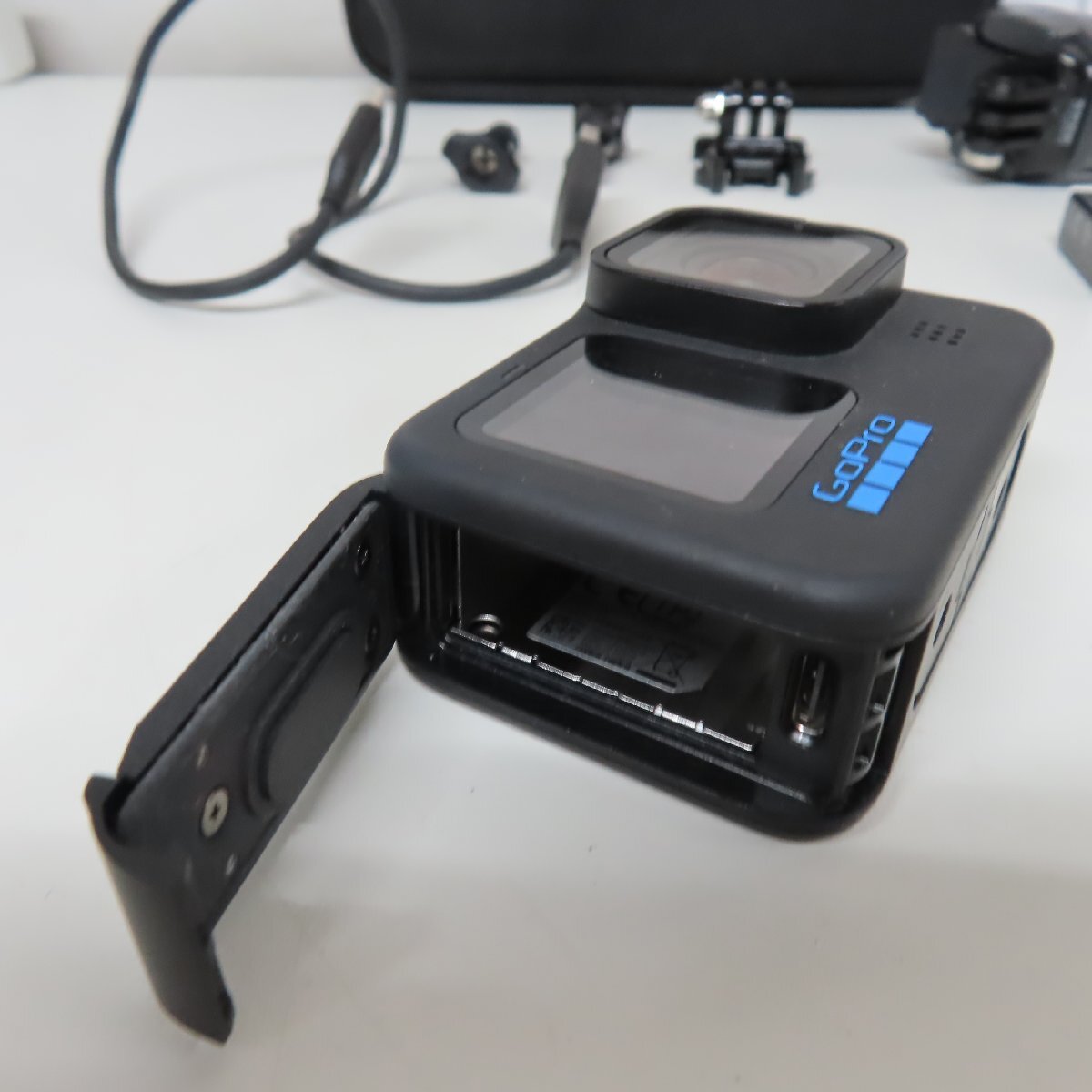 【美品】【動作確認済み】GoPro ゴープロ HERO11 BLACK アクションカメラ ウェアラブル 動画撮影 ビデオ youtube_画像4