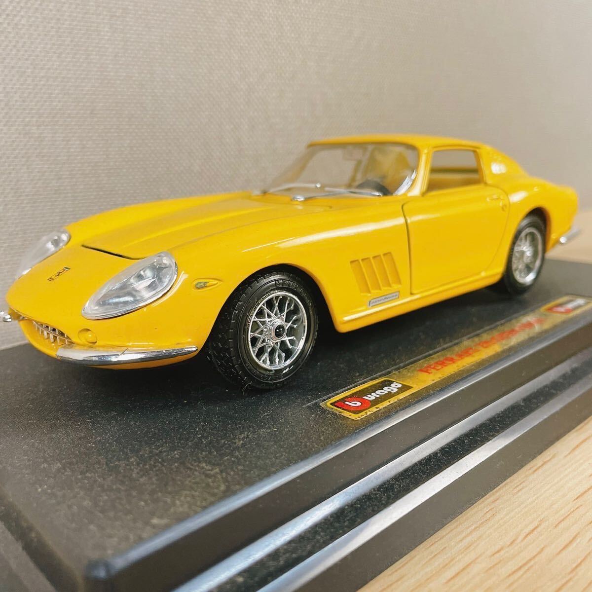 ★ bburago Ferrari ブラーゴ フェラーリ275 GTB/41966 コレクション 1/24 ミニカー_画像5