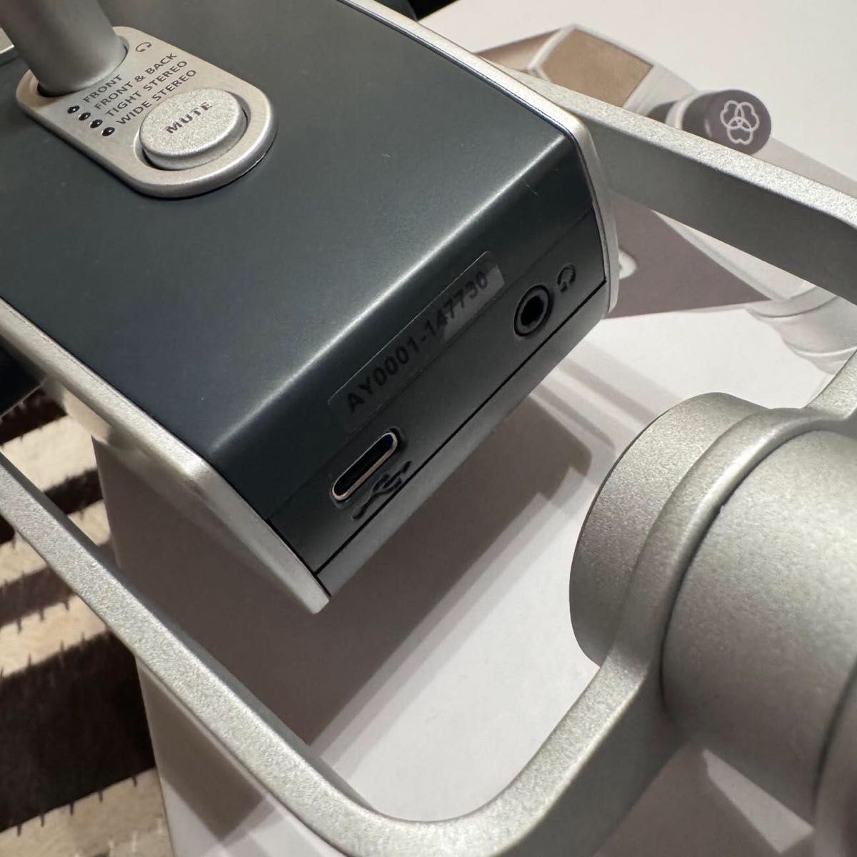 良品 AKG アーカーゲー LYRA USBマイク コンデンサーマイク 付属 良品 AKG アーカーゲー LYRA USBマイク コンデンサーマイク 付属