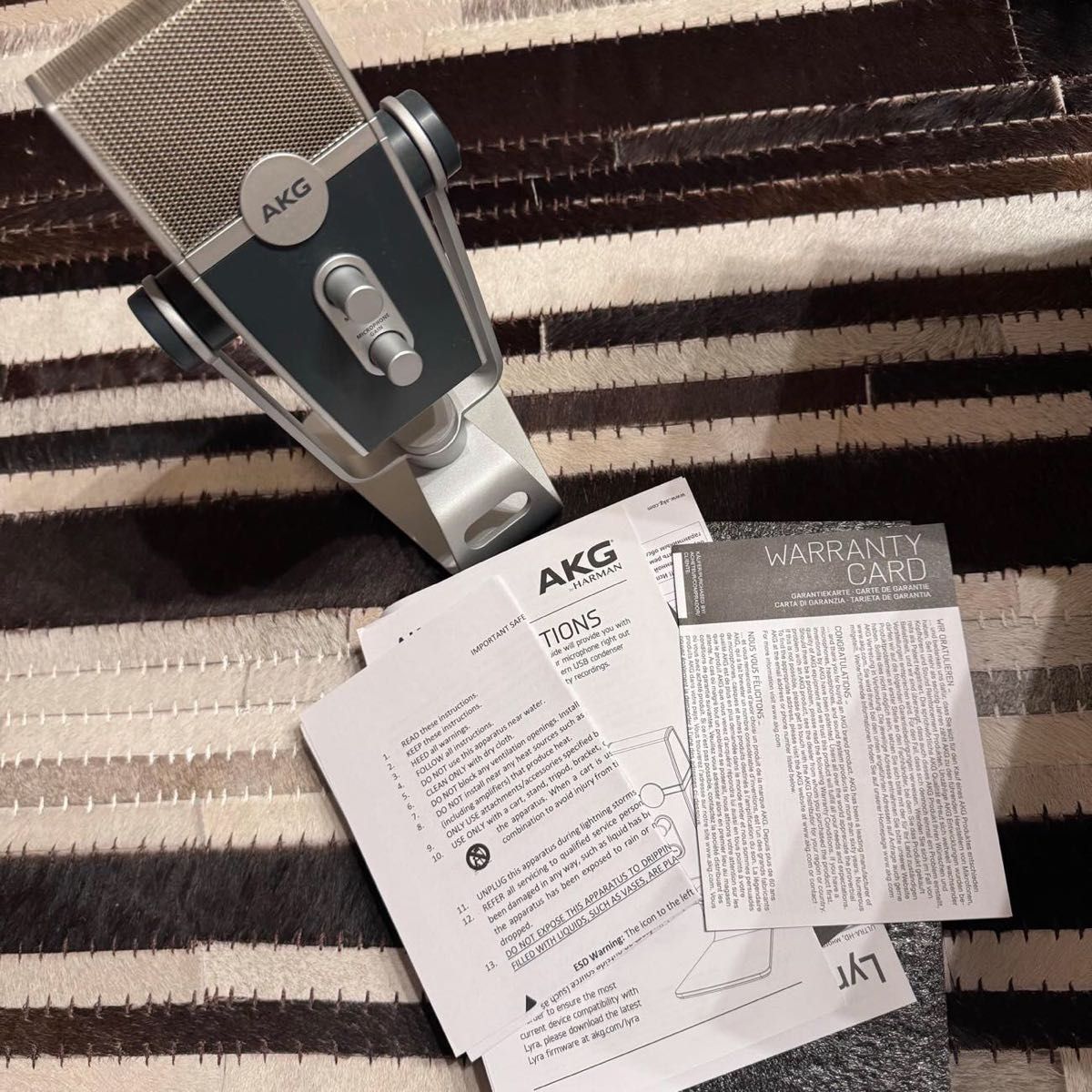 良品 AKG アーカーゲー LYRA USBマイク コンデンサーマイク 付属 良品 AKG アーカーゲー LYRA USBマイク コンデンサーマイク 付属