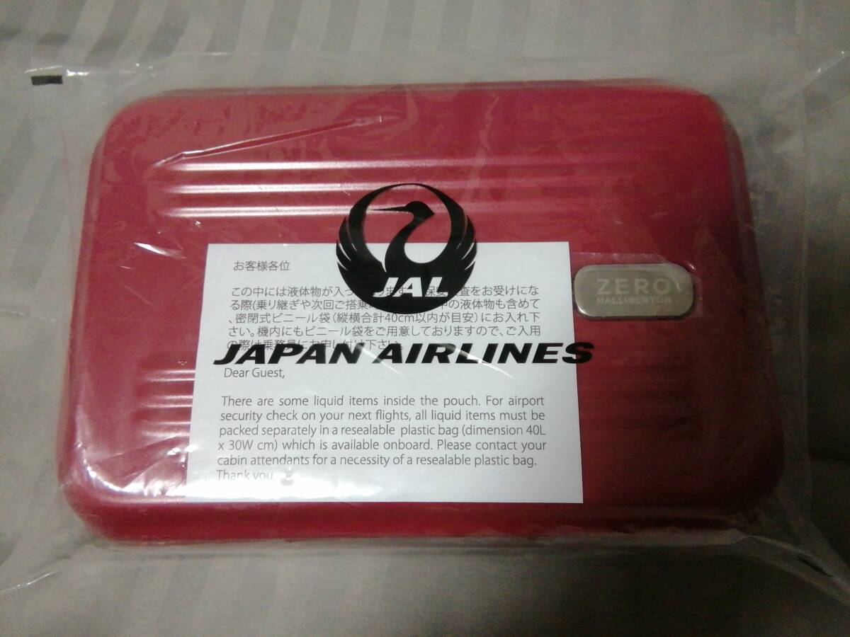 JAL First Class ZEROHALLIBURTON Zero Halliburton amenity HARD RED