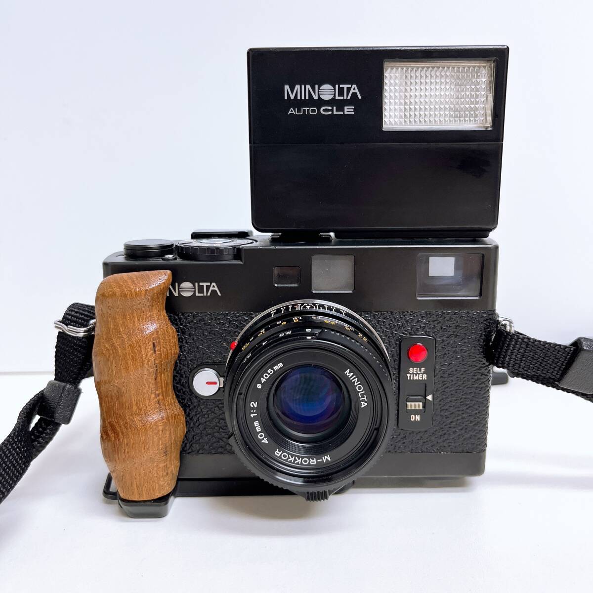 コレクター放出品　minolta　ミノルタ　CLEボディ　小型レンジファインダーカメラ　フラッシュ・グリップ付き　動作未確認　外観美品_画像2