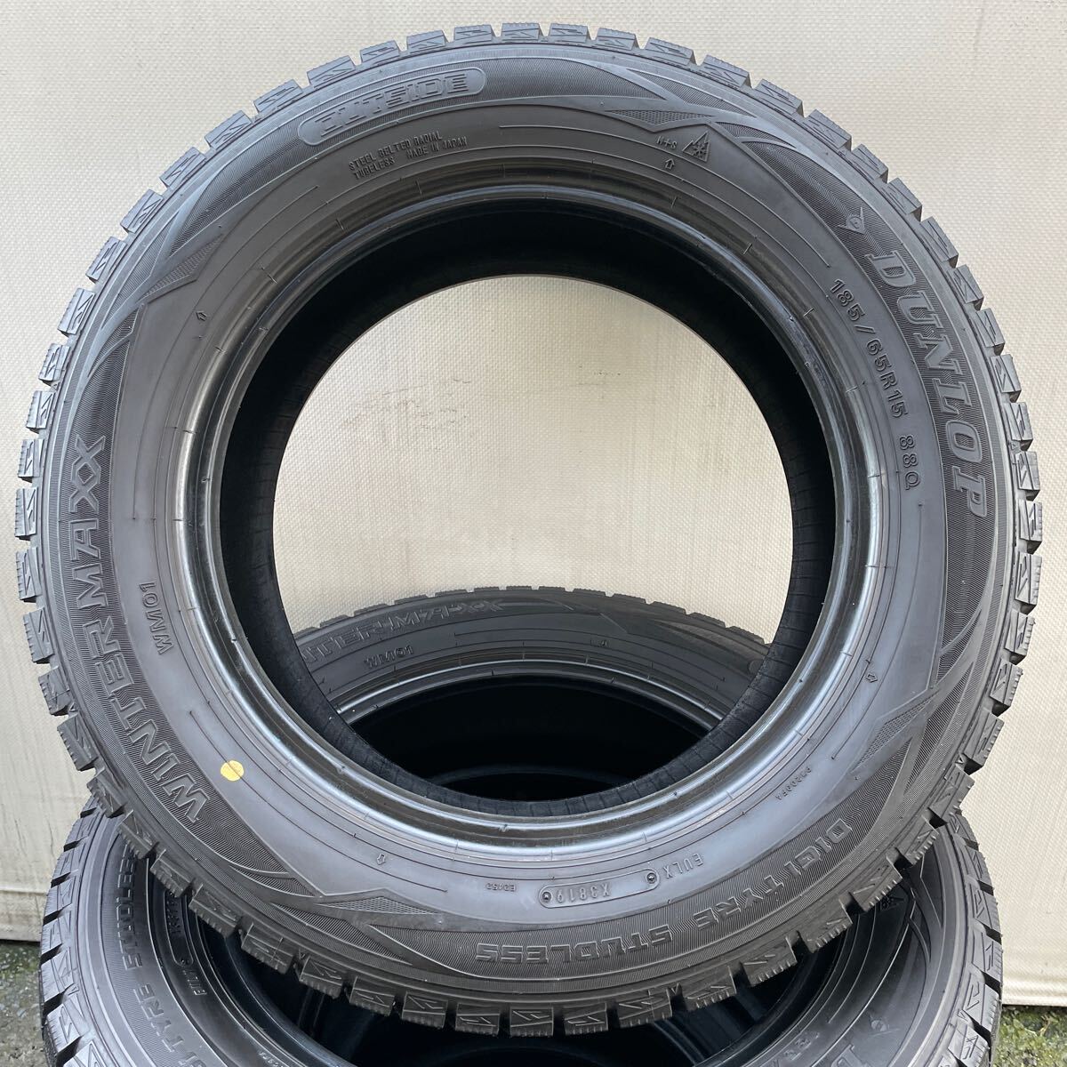 超バリ山.イボ残り☆ダンロップ WINTER MAXXウィンターマックス WM01☆185/65R15☆4本SET☆国産MADE in ジャパン_画像8