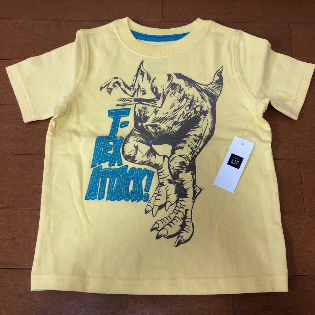 【新品】babyGAP  恐竜柄　Tシャツ　サイズ90 