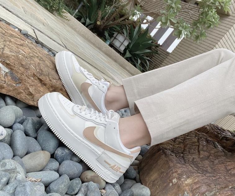 NIKE WMNS AIR FORCE 1 SHADOW ナイキ ウィメンズ エアフォース1 NIKE WMNS AIR FORCE 1 SHADOW ナイキ ウィメンズ エアフォース1