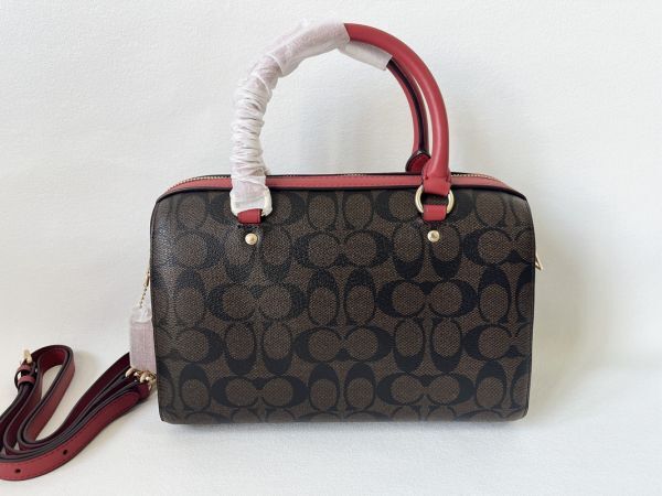 コーチ COACH ハンドバッグ ショルダー 2WAY レディース PVCレザー レッド/ブラウン 保存袋付き 新品未使用_画像2