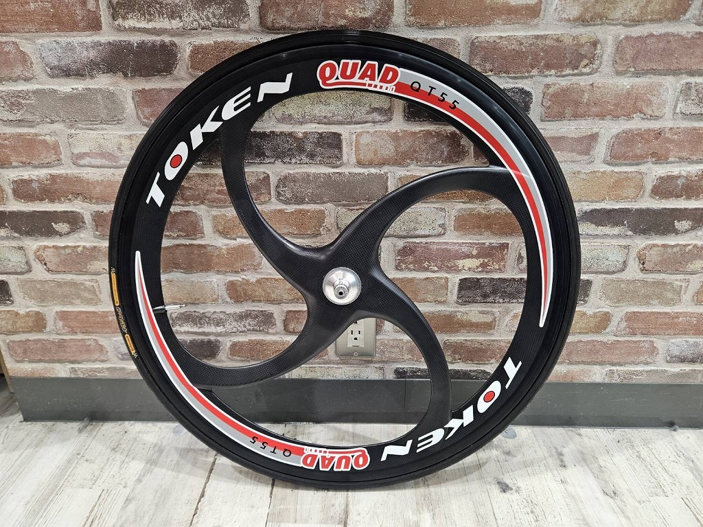 トーケン TOKEN カーボンバトン フロントホイール QUAD CARBON QT55