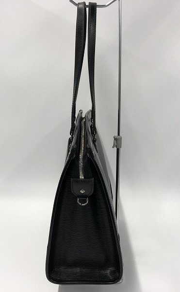 期間限定セール ルイヴィトン LOUIS VUITTON エピ マドレーヌGM 黒・エピライン M59342_画像3