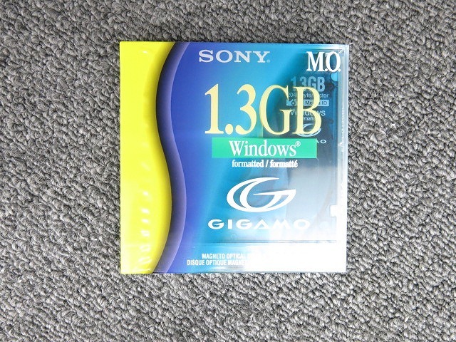期間限定セール 【未使用】 ソニー SONY 【未開封】MOディスク 1.3GB Windowsフォーマット EMD-G13CDF_画像1