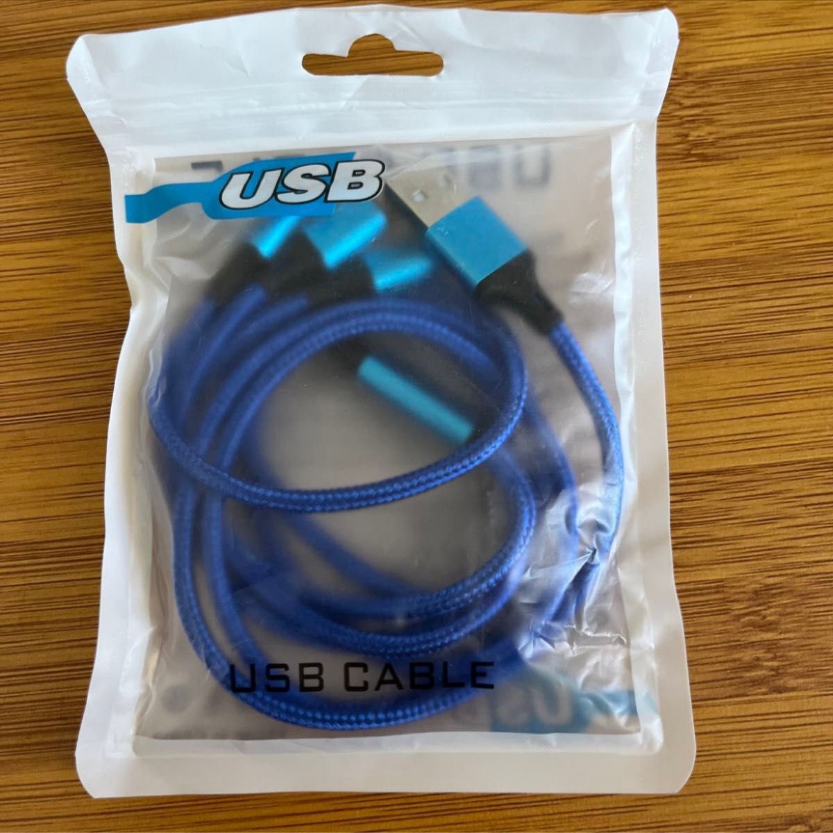 DD。　3in1 充電ケーブル USB ケーブル 3A 急速充電 充電コード  新品　送料無料　即購入大歓迎　値下げ不可
