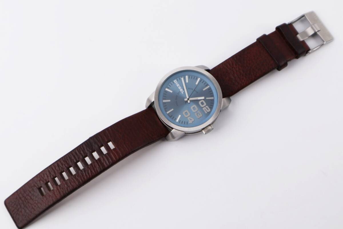 ディーゼル DIESEL メンズ腕時計 DZ-1512 クォーツ 青文字盤 電池交換済み 稼働品の画像2