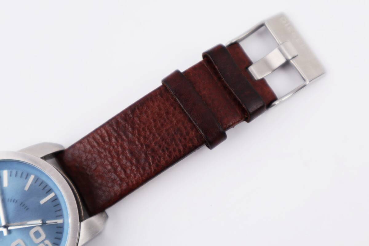 ディーゼル DIESEL メンズ腕時計 DZ-1512 クォーツ 青文字盤 電池交換済み 稼働品の画像4