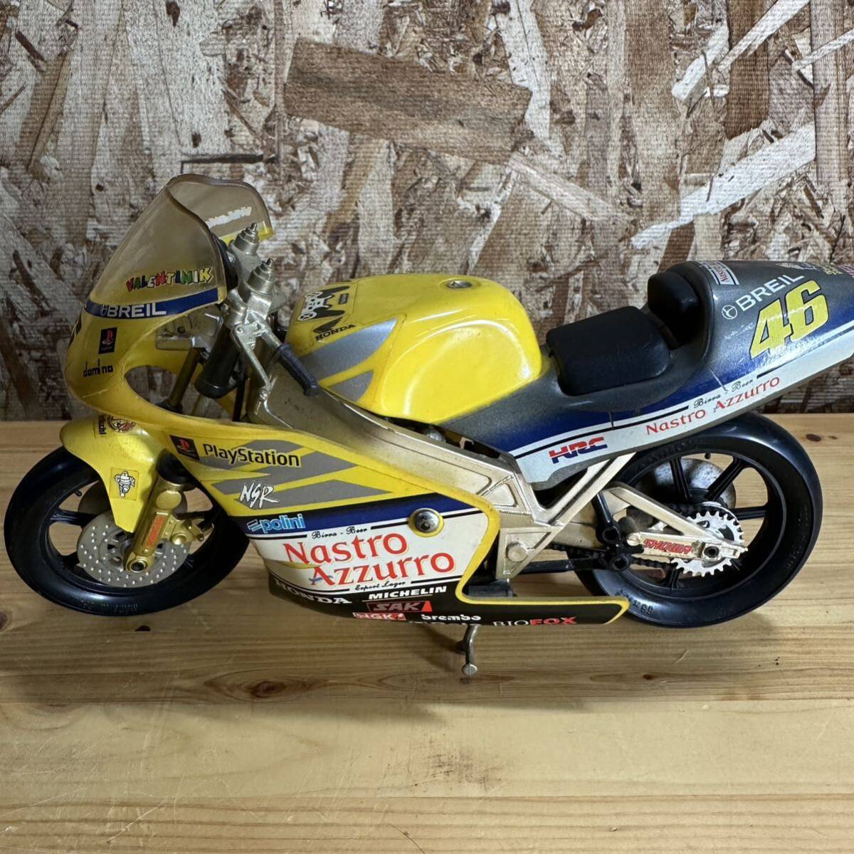 GuiLoy 1/10 YAMAHA ヤマハ YZR500 HONDA ホンダ NSR500 バイク オートバイ コレクション インテリア オブジェ 飾り物 2台 セット 中古品の画像4